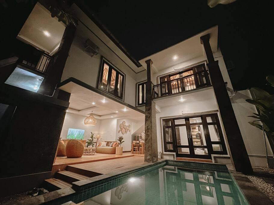 Villa Sriwedari -