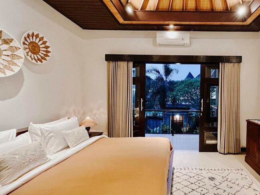 Villa Sriwedari - Seminyak